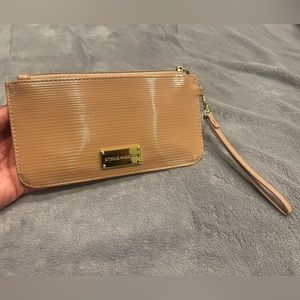Steve Madden Wristlet